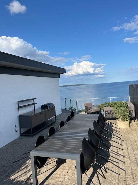 Architect-designed cottage with its own beach