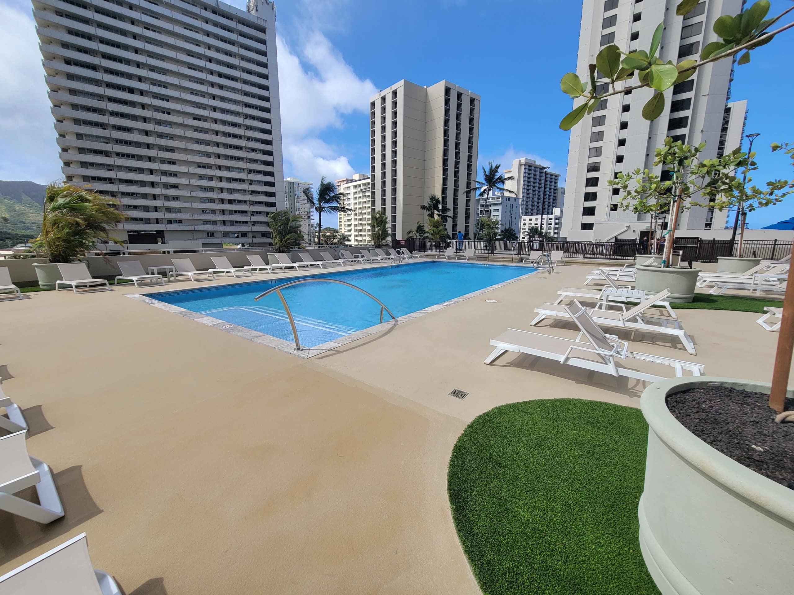 Condo in Honolulu · ★4.9 · 1 bedroom · 3 beds · 1 private bath - Image 47