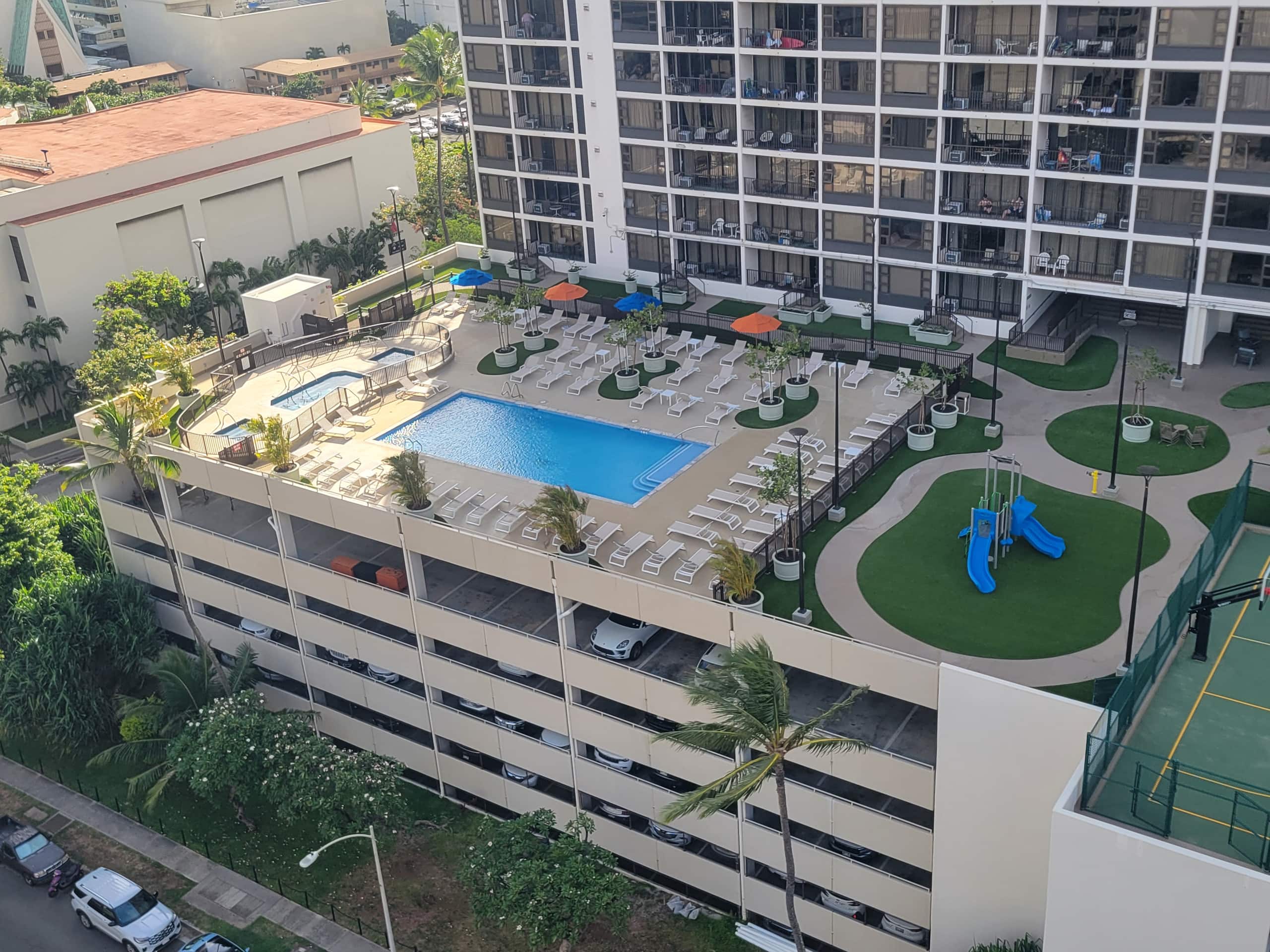 Condo in Honolulu · ★4.9 · 1 bedroom · 3 beds · 1 private bath - Image 44