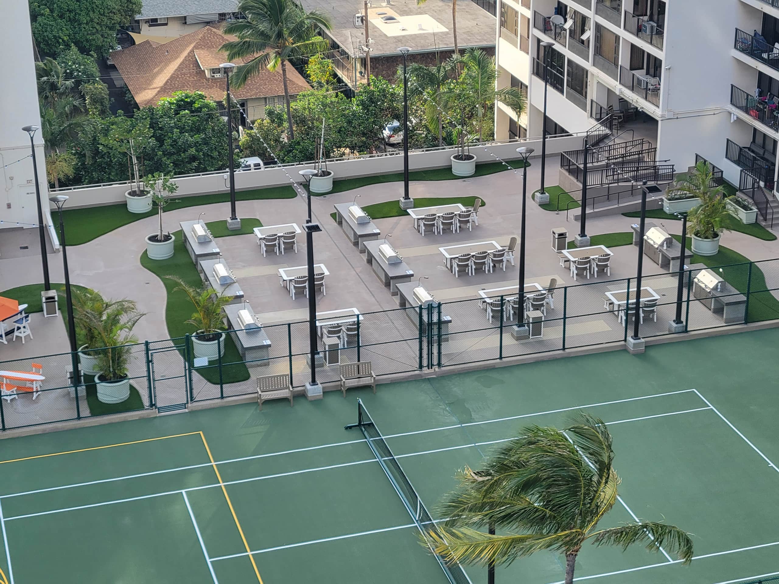 Condo in Honolulu · ★4.9 · 1 bedroom · 3 beds · 1 private bath - Image 52
