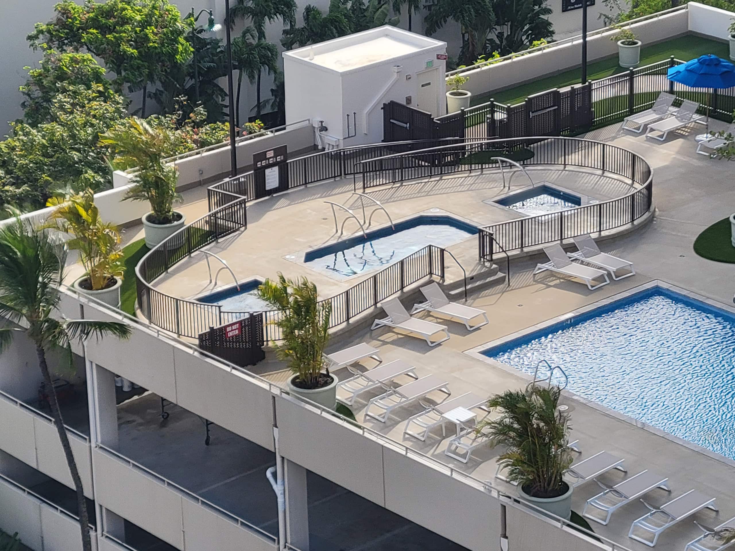 Condo in Honolulu · ★4.9 · 1 bedroom · 3 beds · 1 private bath - Image 65