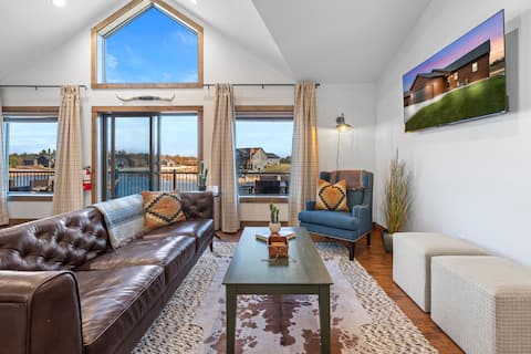 Beach|28 Miles to Dells|Hot Tub|Fire pits & Kayaks