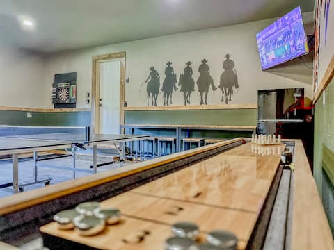 Beach|28 Miles to Dells|Hot Tub|Fire pits & Kayaks