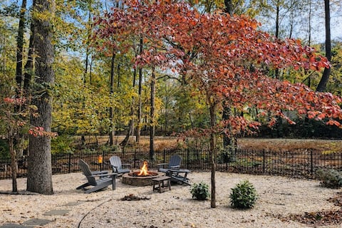 3BR Pet-Friendly Ranch | BigFenced Yard+ Fire Pit