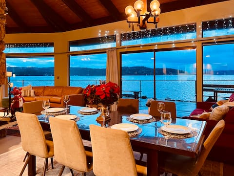 Oyster Paradise Beach House w/ king bed, hot tub