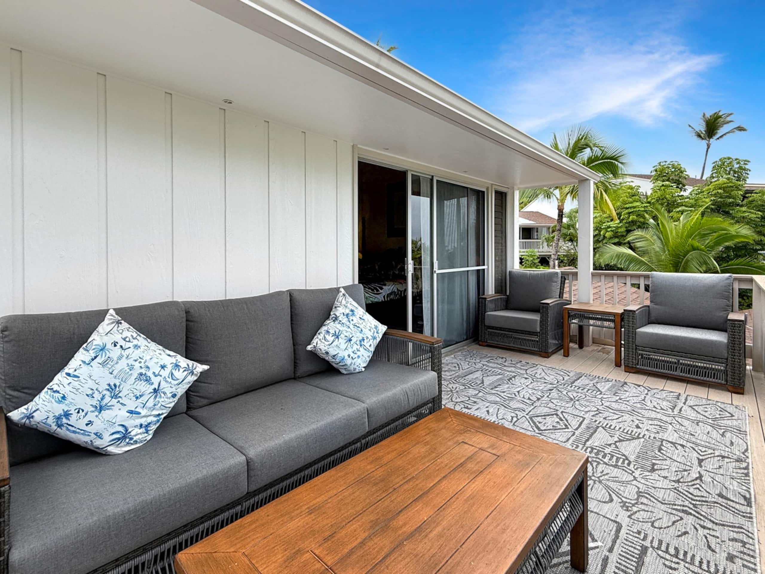 Condo in Kailua-Kona · ★4.81 · 2 bedrooms · 3 beds · 2 private baths - Image 12
