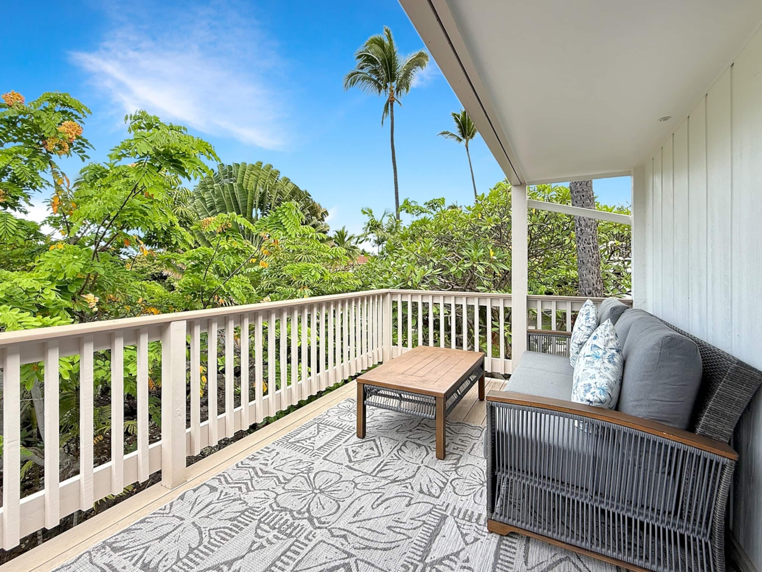 Condo in Kailua-Kona · ★4.81 · 2 bedrooms · 3 beds · 2 private baths - Image 11