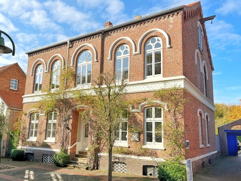 BeckerHaus for8, stylish, quiet+centrally in Esens