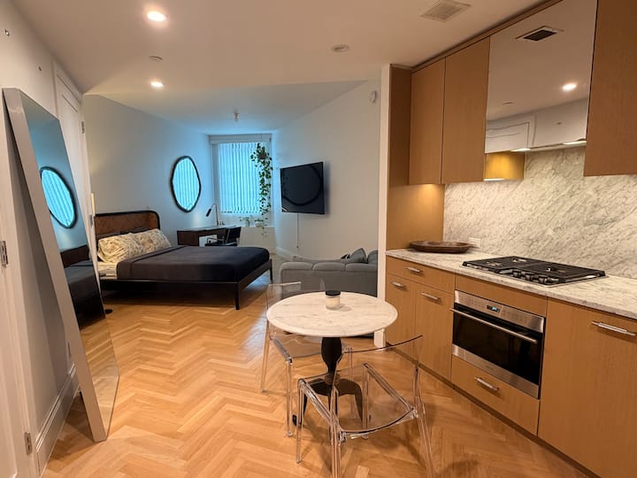 Studio Apt In A Luxury Building / Abcd Subway - Englewood, NJ
