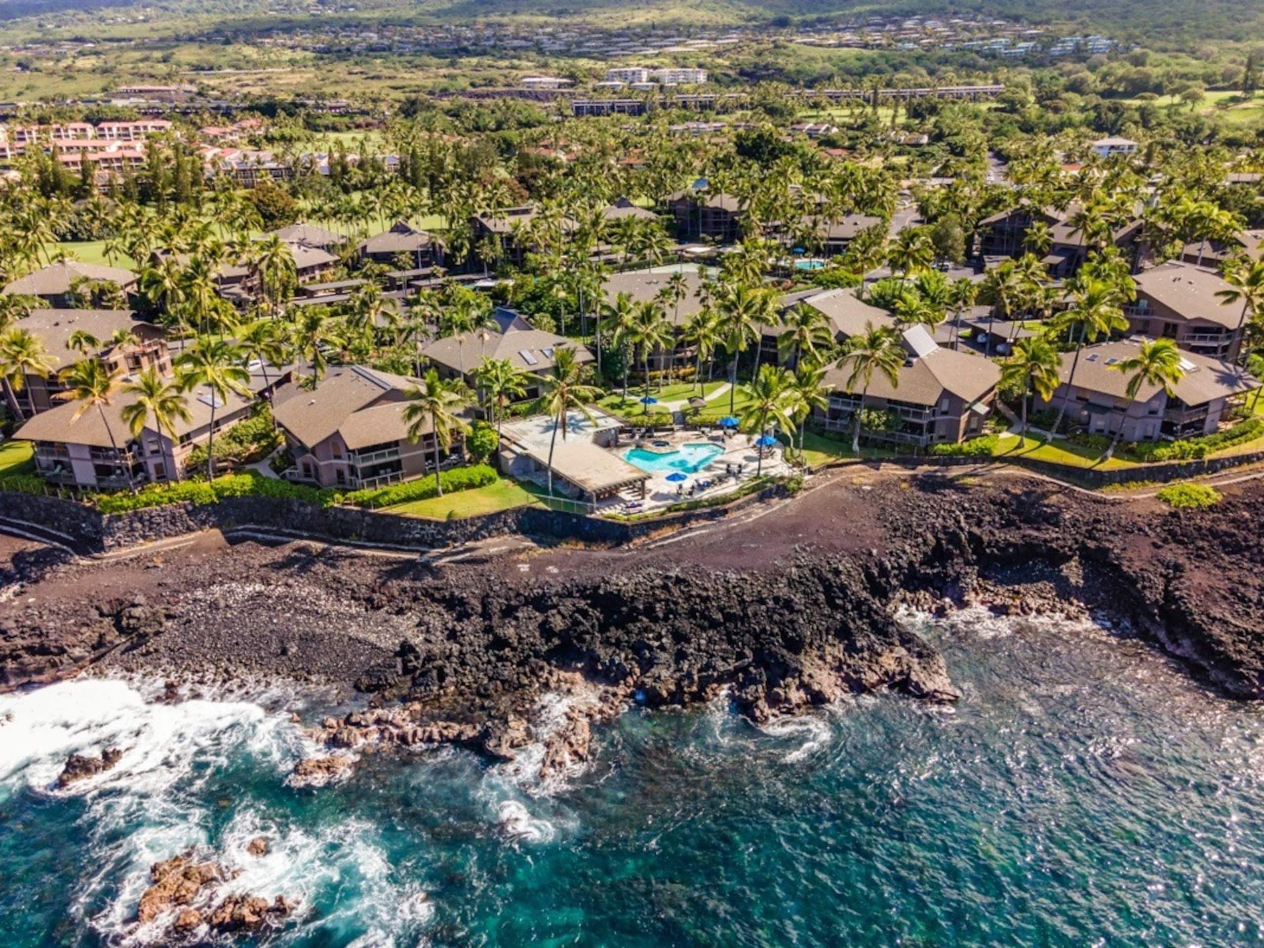 High-End Ocean Sanctuary with Upgraded Interiors - Image 91