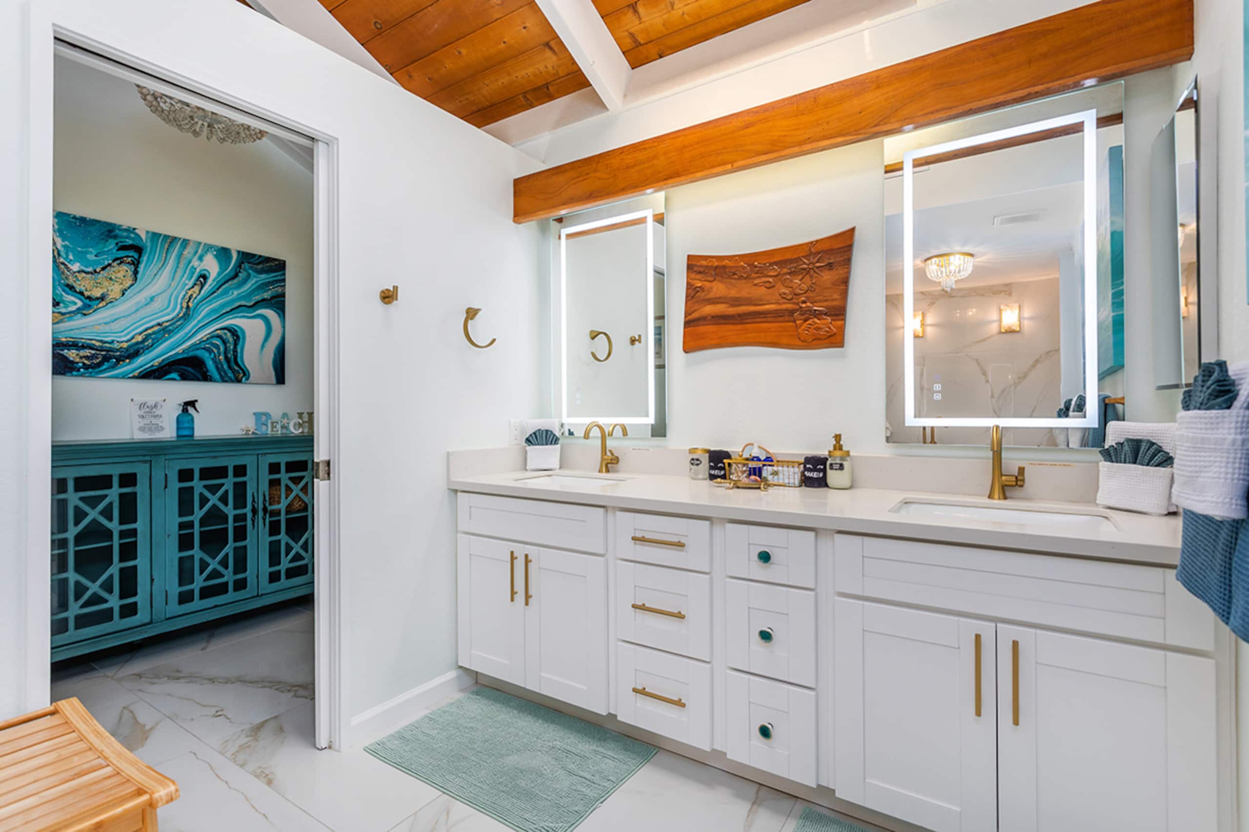 High-End Ocean Sanctuary with Upgraded Interiors - Image 134