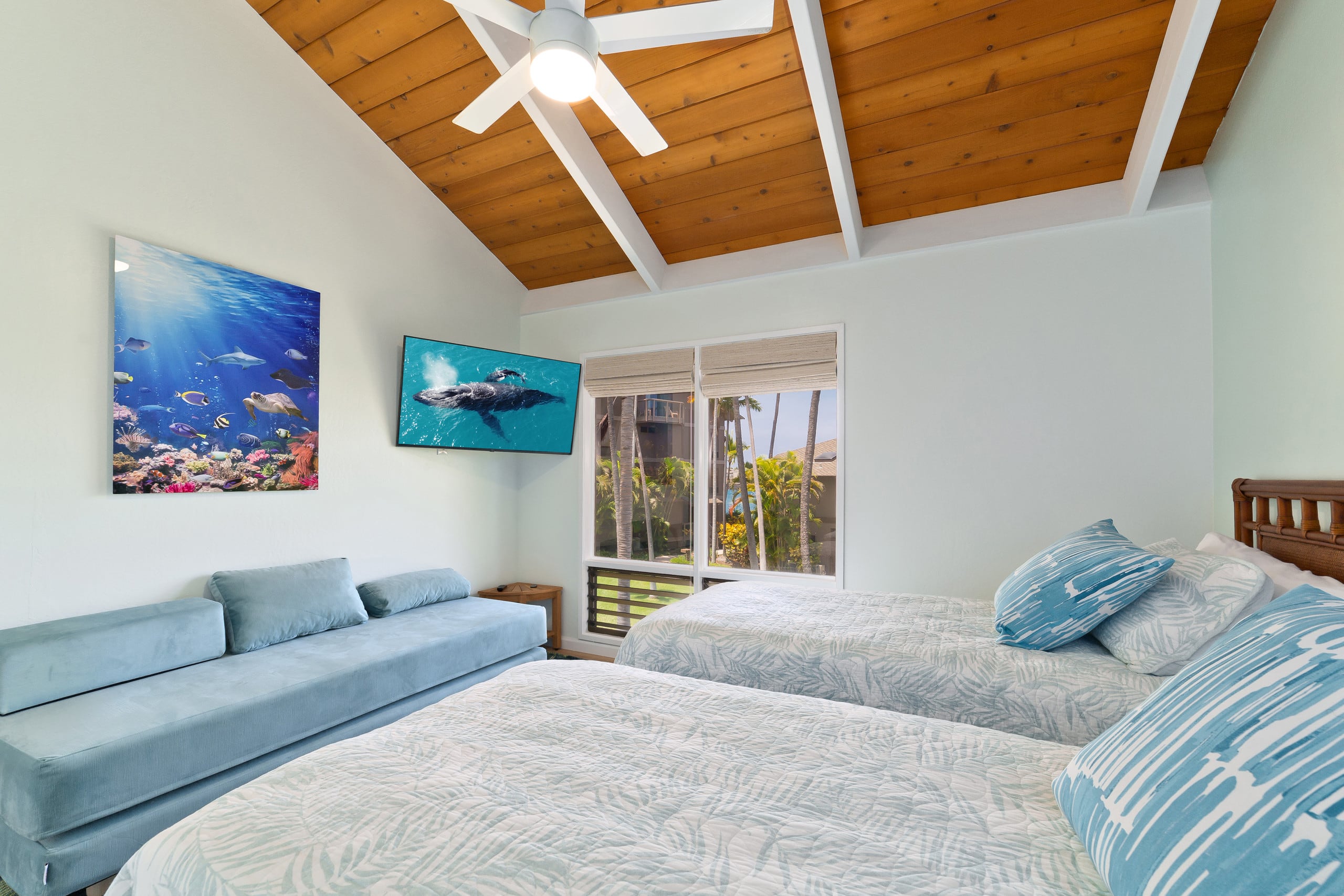 High-End Ocean Sanctuary with Upgraded Interiors - Image 32