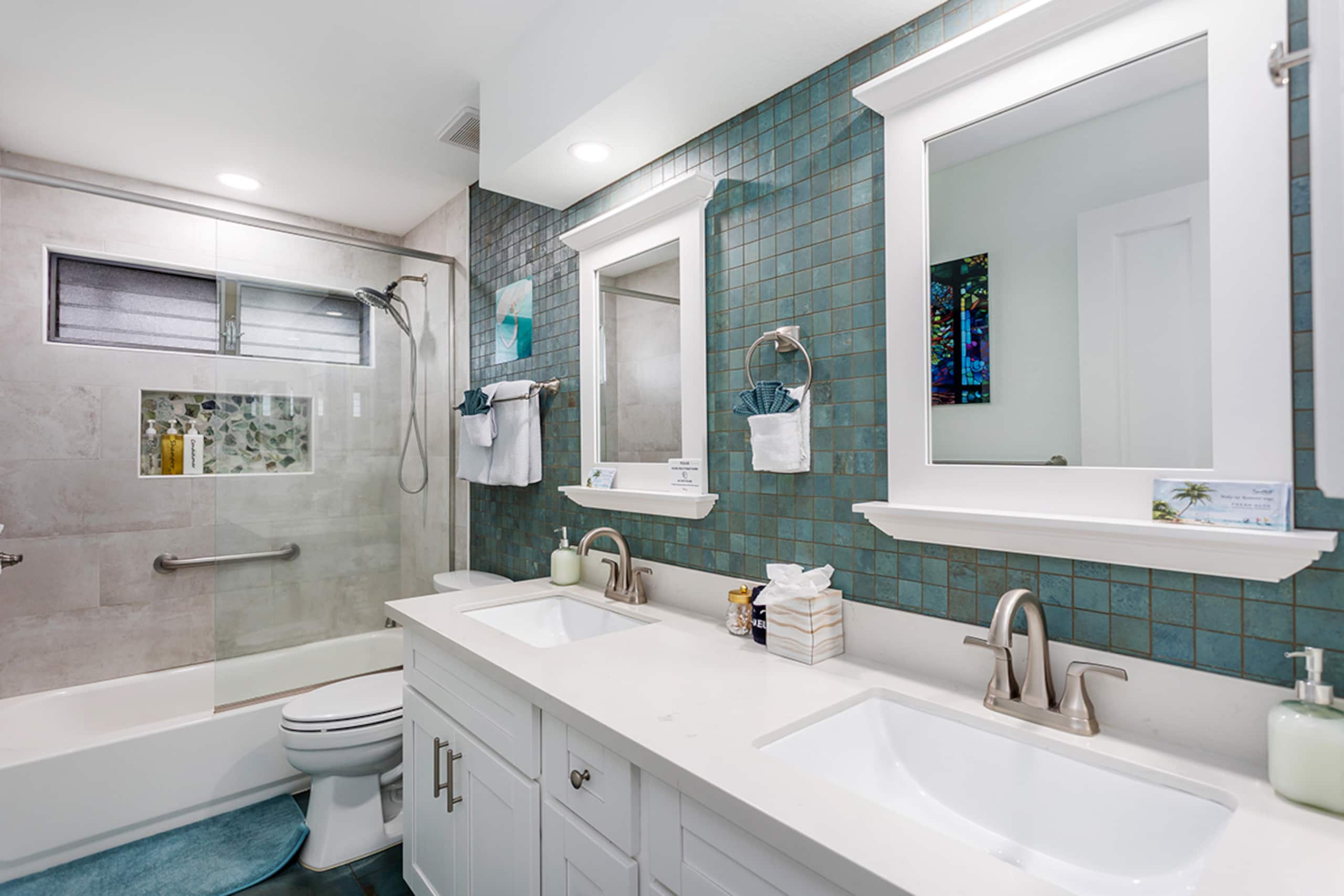 High-End Ocean Sanctuary with Upgraded Interiors - Image 142
