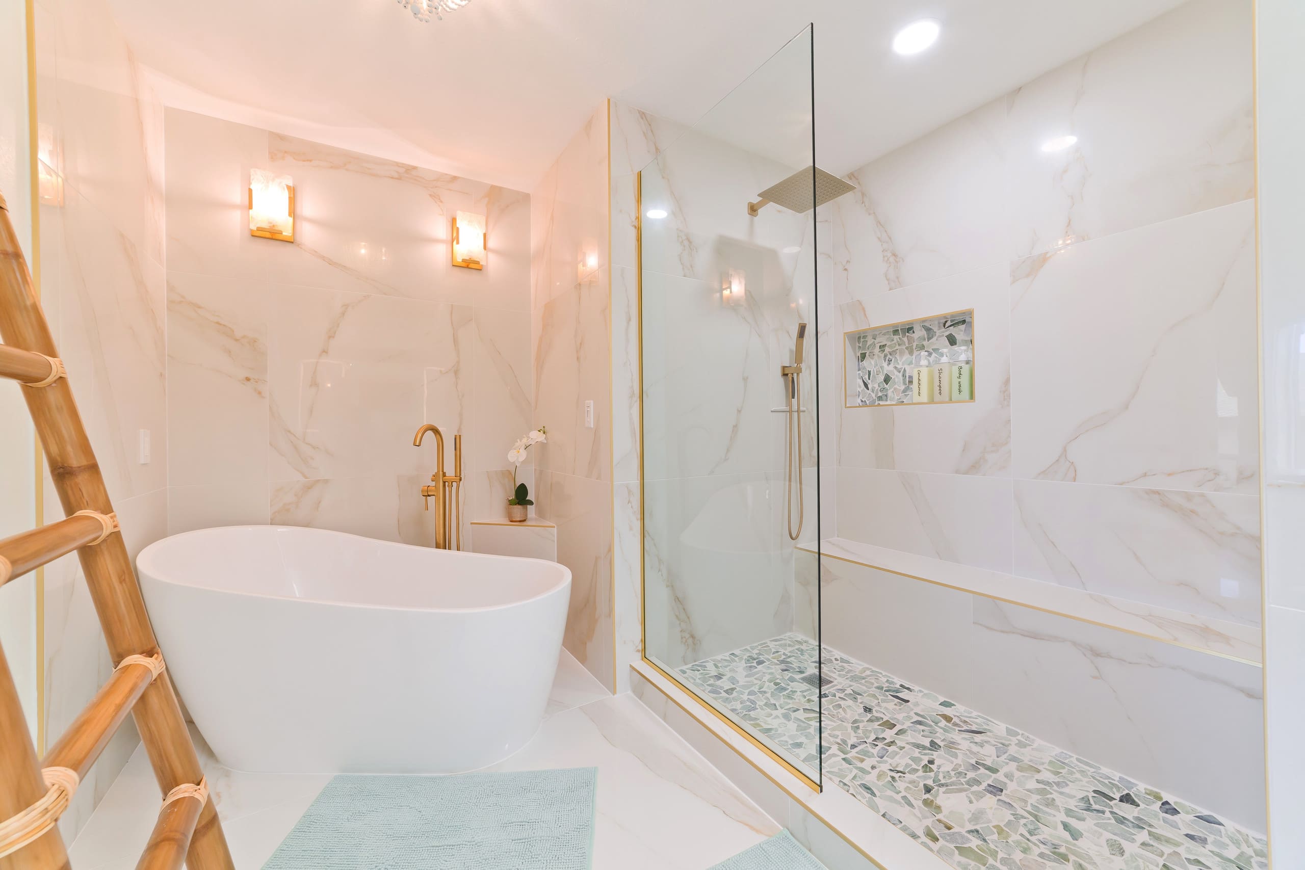 High-End Ocean Sanctuary with Upgraded Interiors - Image 38