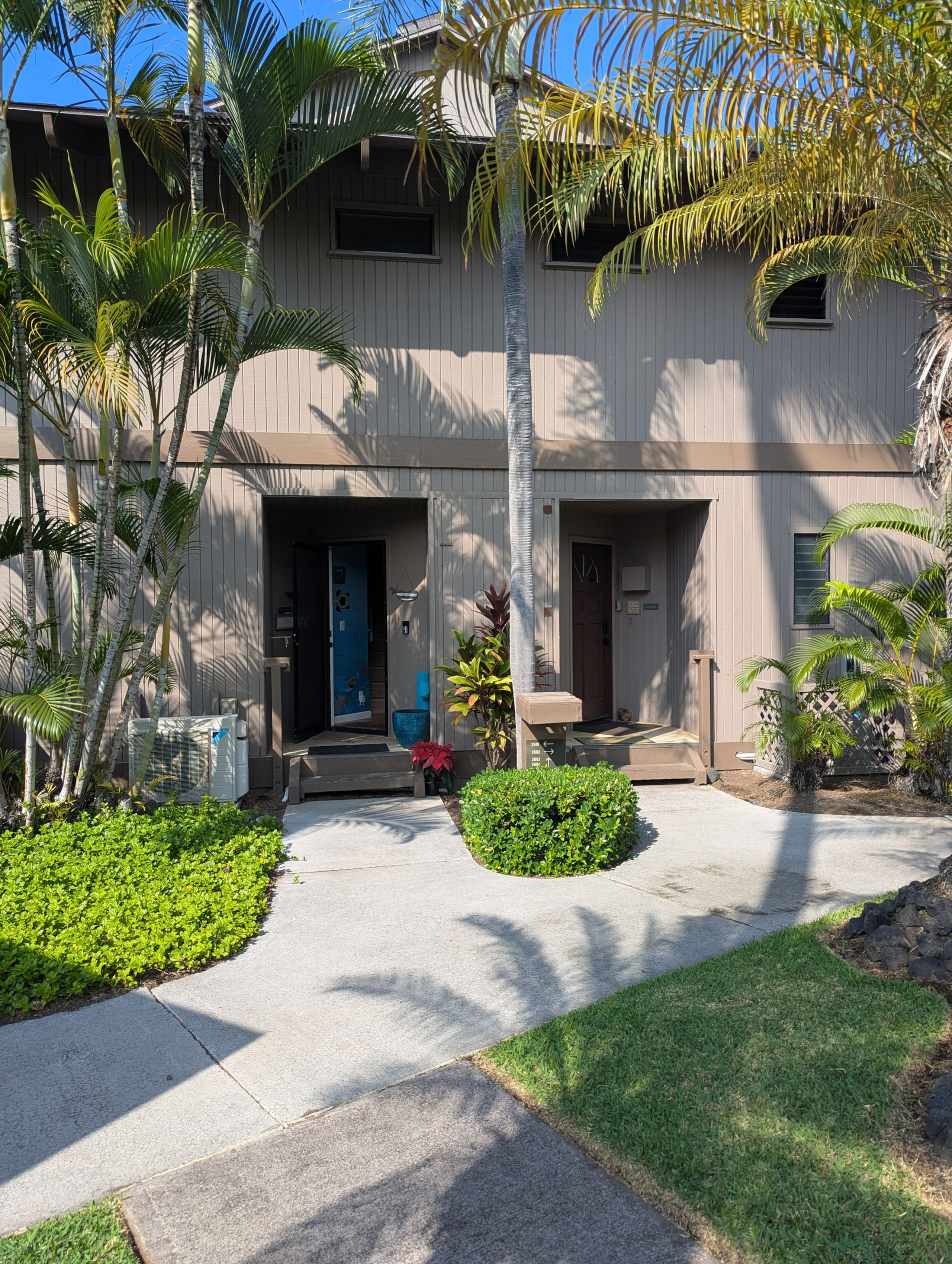 High-End Ocean Sanctuary with Upgraded Interiors - Image 53