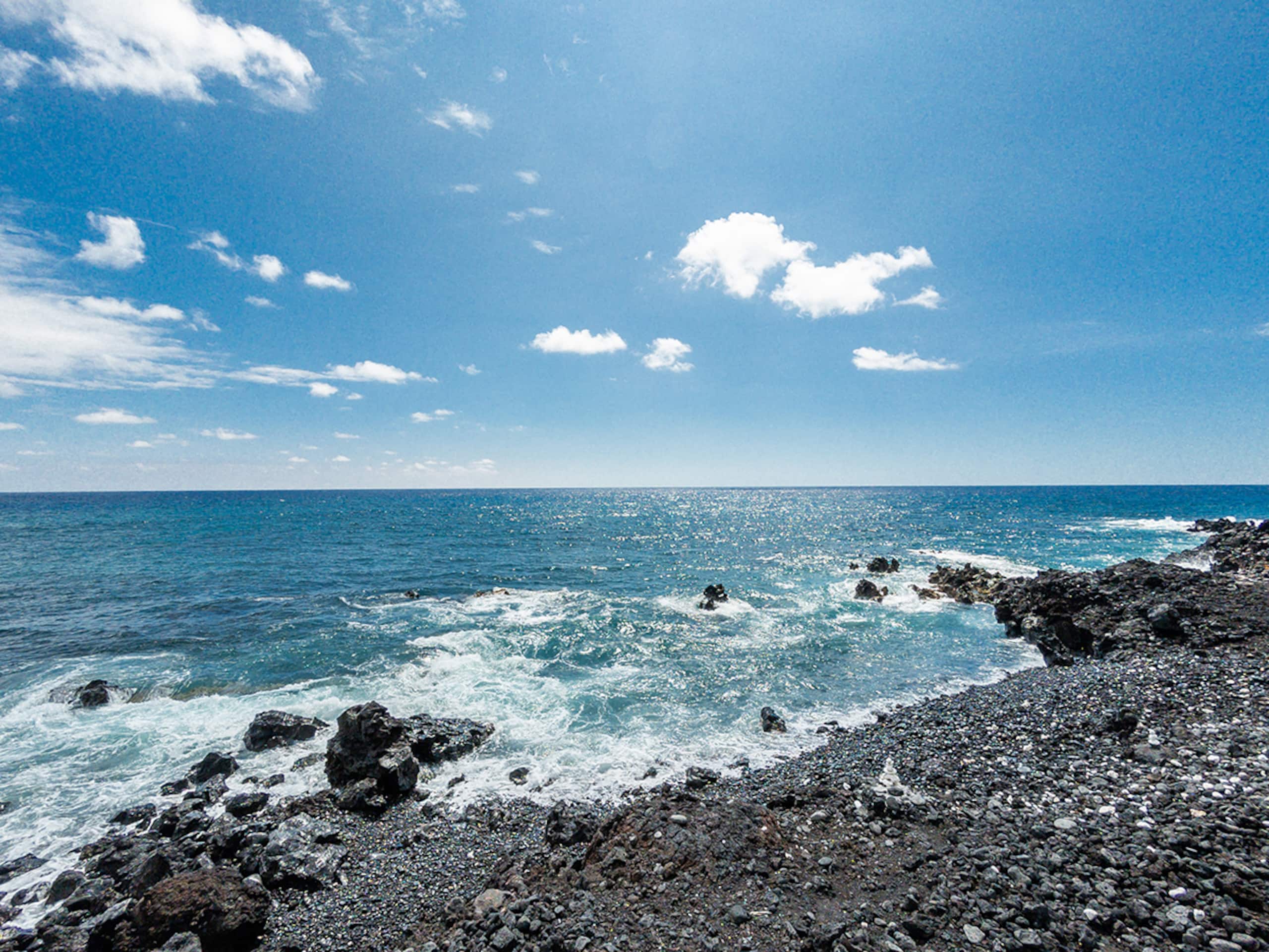 High-End Ocean Sanctuary with Upgraded Interiors - Image 128