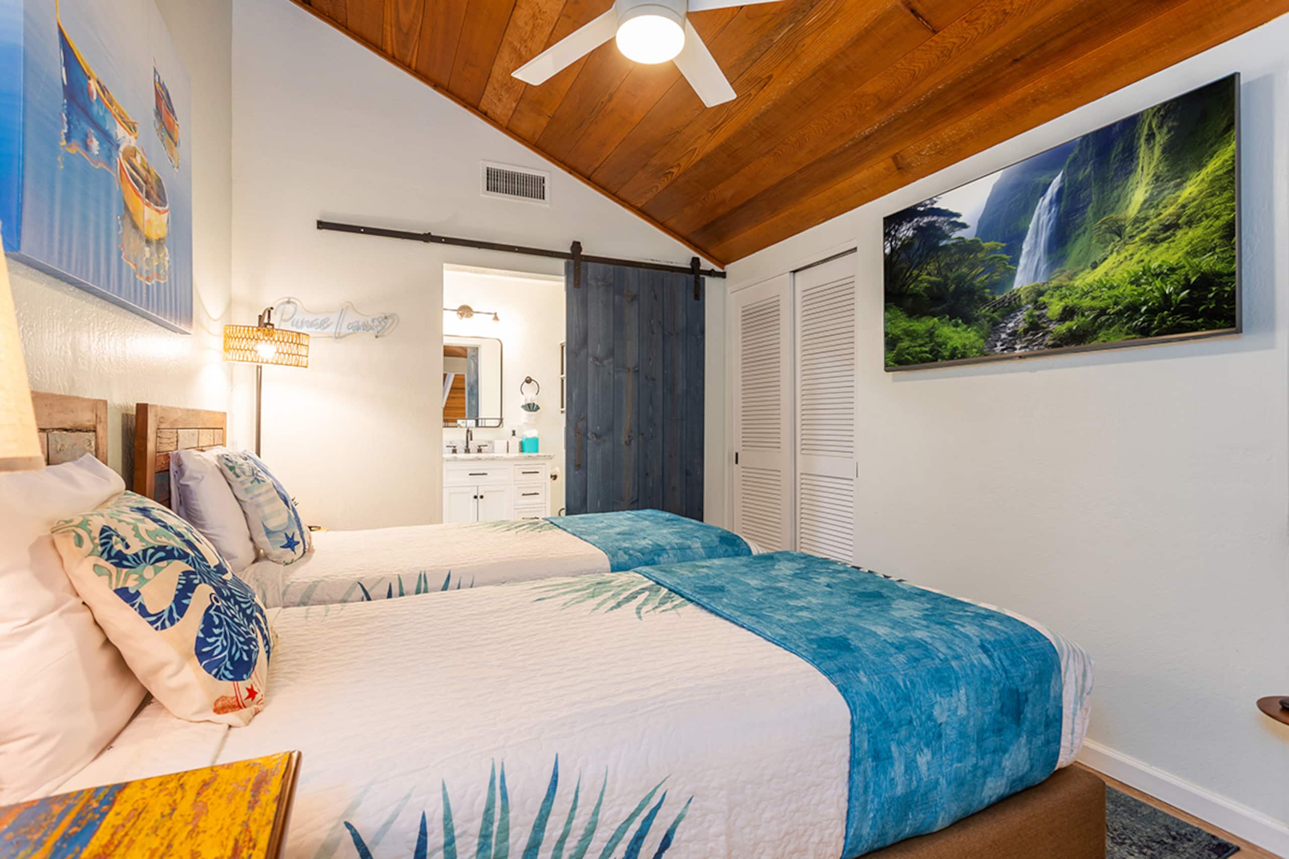 High-End Ocean Sanctuary with Upgraded Interiors - Image 145