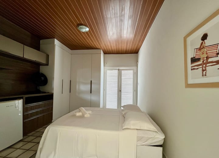 Супер вентилиран суит с гардероб, минибар и балкон. 