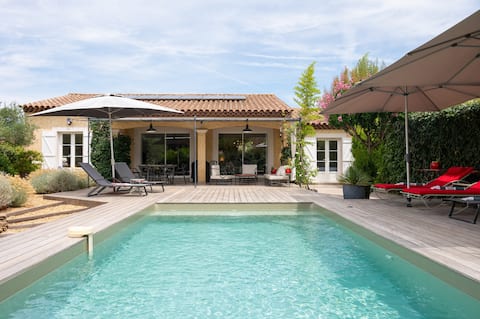 3-star house-Center Var- Heated pool.