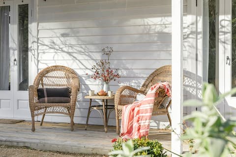 Little Oak - Place to Relax and Create Memories