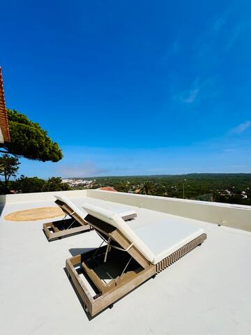 Luxury villa walk to the beach gallery image 3