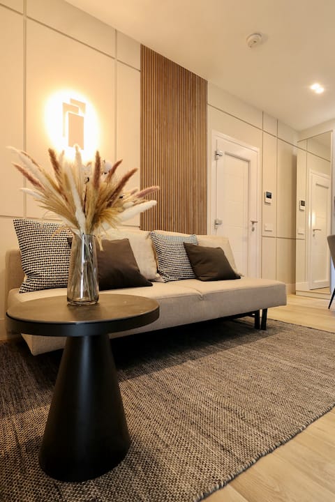 Charming & luxurious GEM-Old Town- Suite Garibaldi