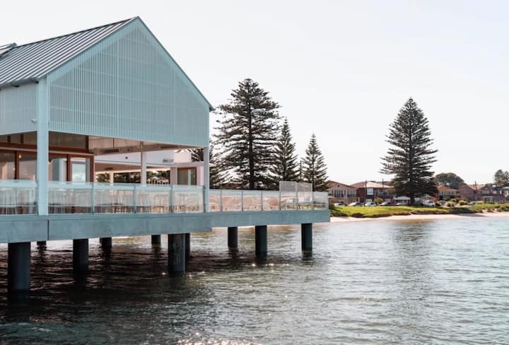 The Palms  Haven | Beachside Stay - Sutherland Shire