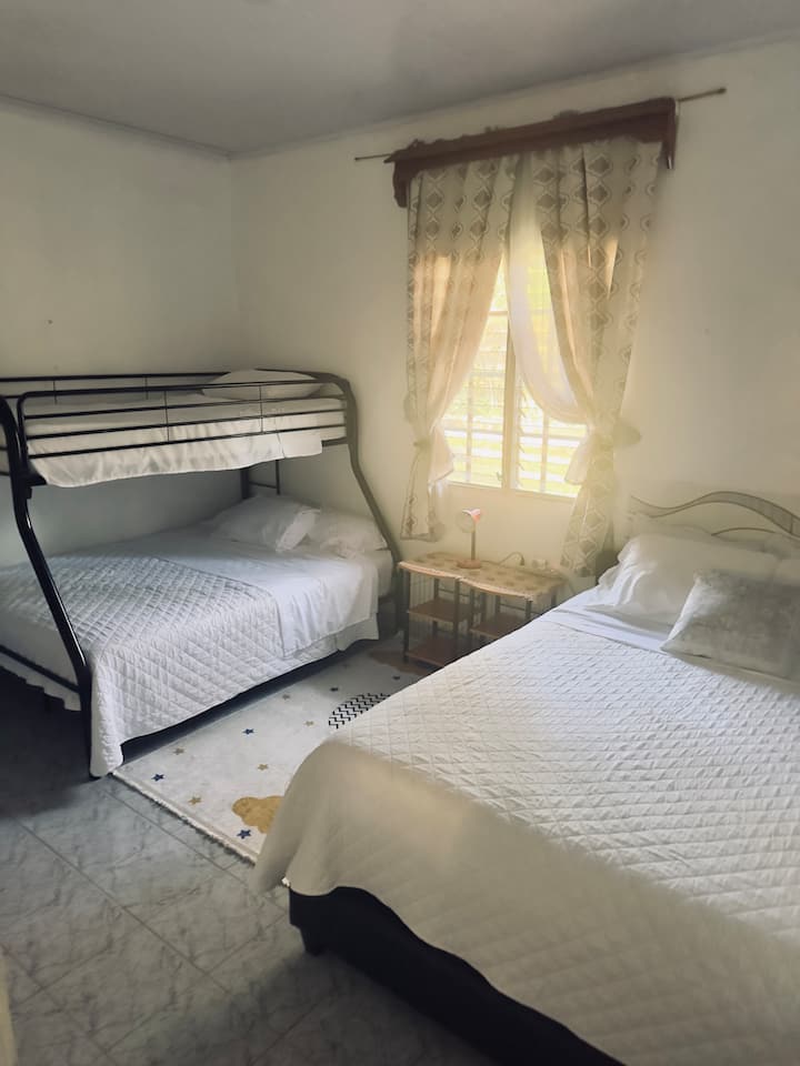 Dhomë gjumi 2