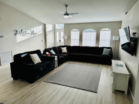 Successful Airbnb property: Paislee’s Place! in San Carlos Park