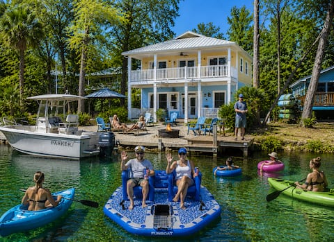 MainRiver-LG yard, 10Kayak, firepit,2 full kitchen