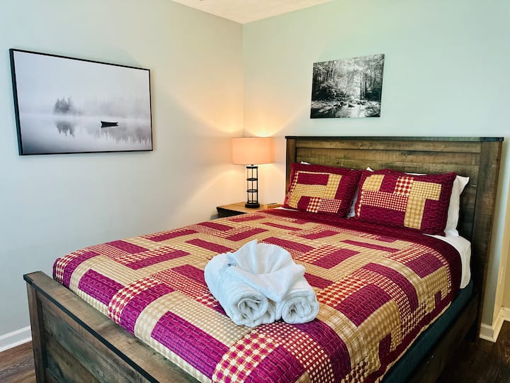 Kamer met Queensize Bed 1