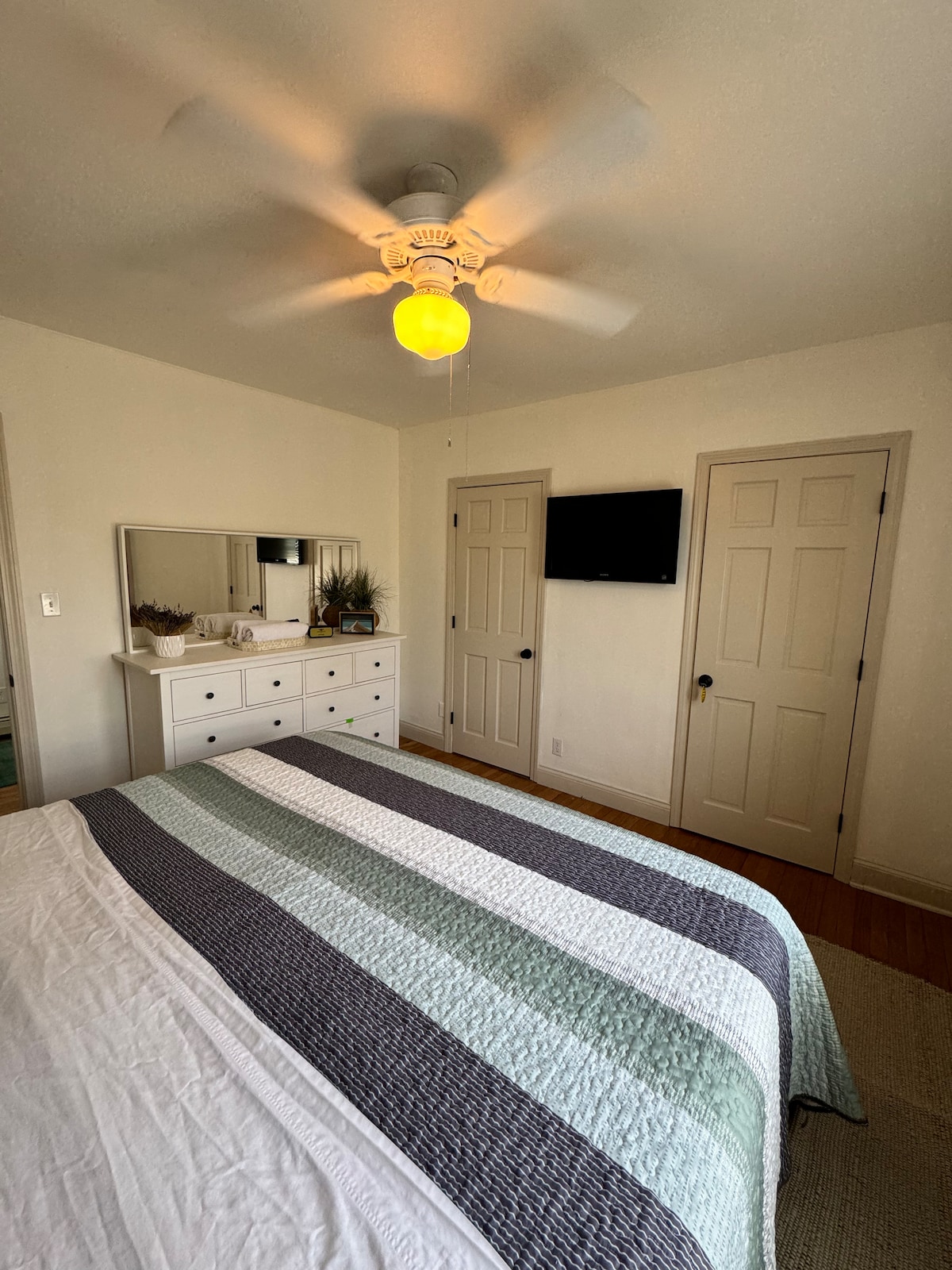 غرفة النوم 1