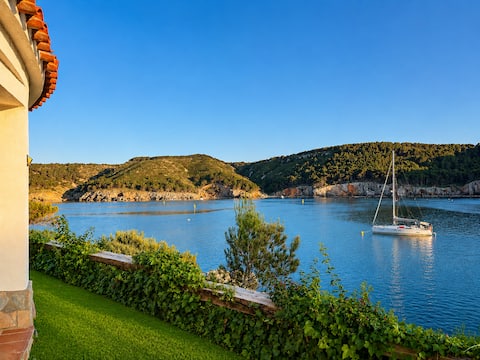 Villa Cala Montgó · 5 Suites · Walk to Beach