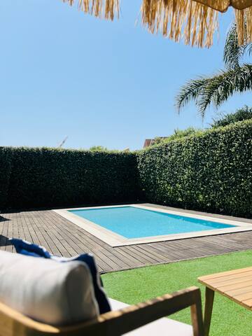 Atlantic House – Beachfront Luxury Home gallery image 3