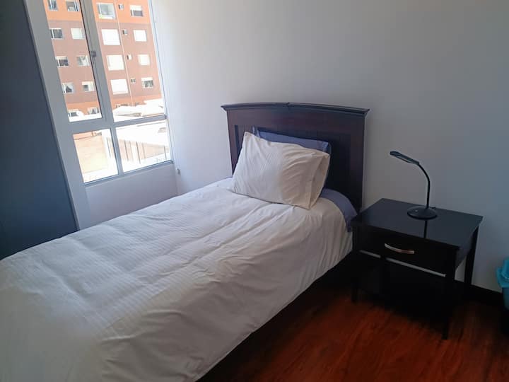 Krevat dopio për një person.