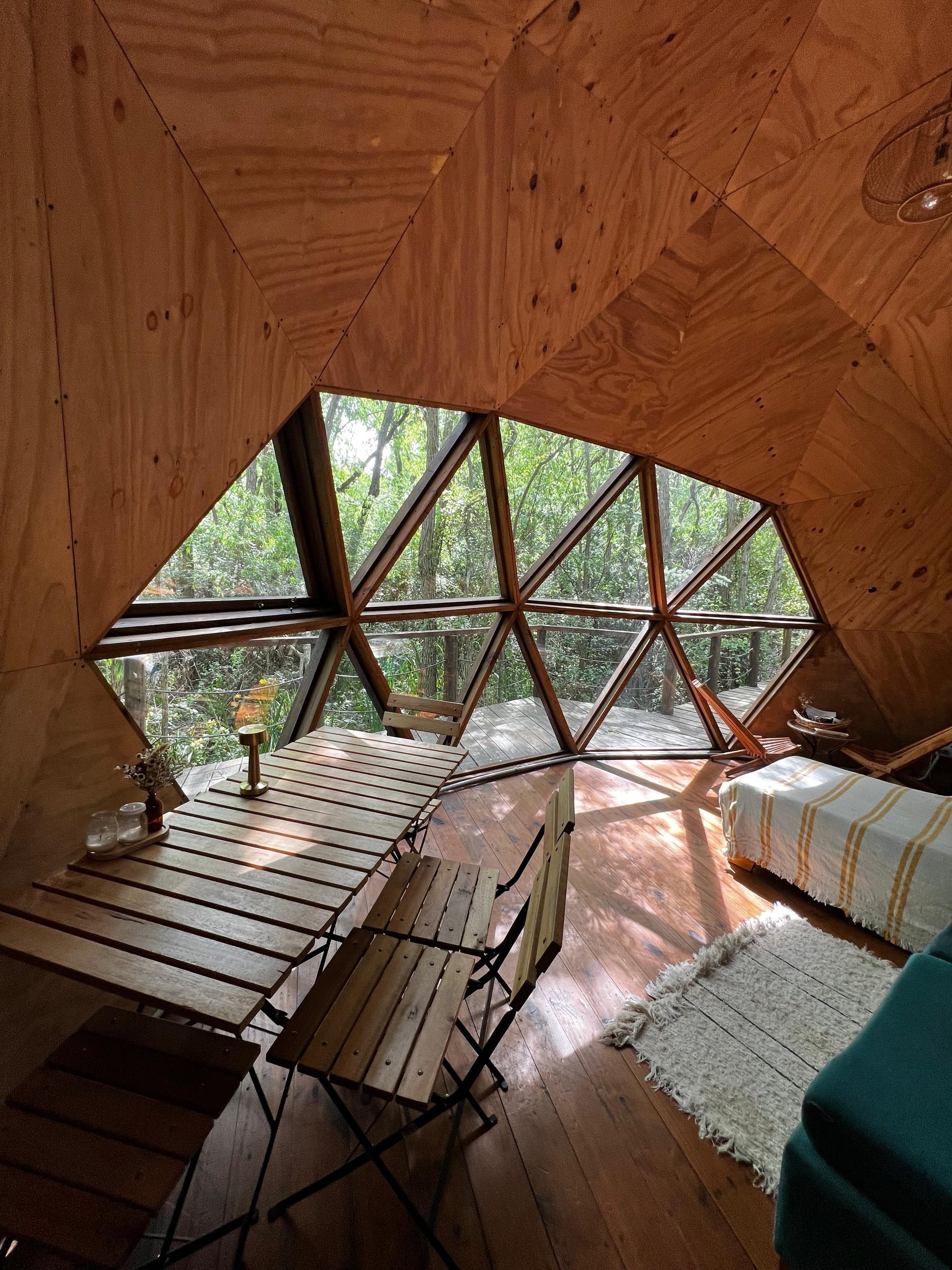 Tree Dome in San Fernando Delta for 4/5 people