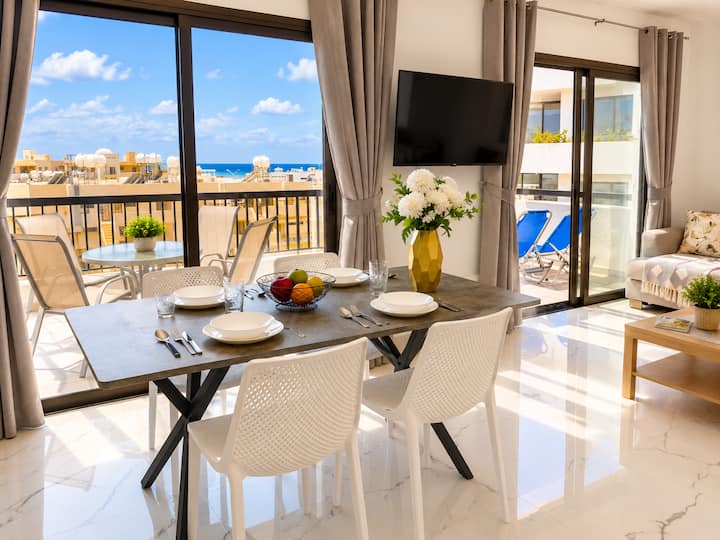 Lighthouse & Sea View Penthouse Central 100 Mbits - Kato Paphos