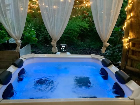 The Cottage in an equestrian farm and its Jacuzzi