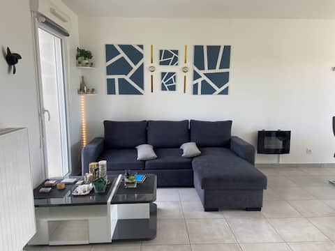 Annonce Airbnb populaire: 3 bedrooms, 13-minute walk to the sea à Lion Sur Mer