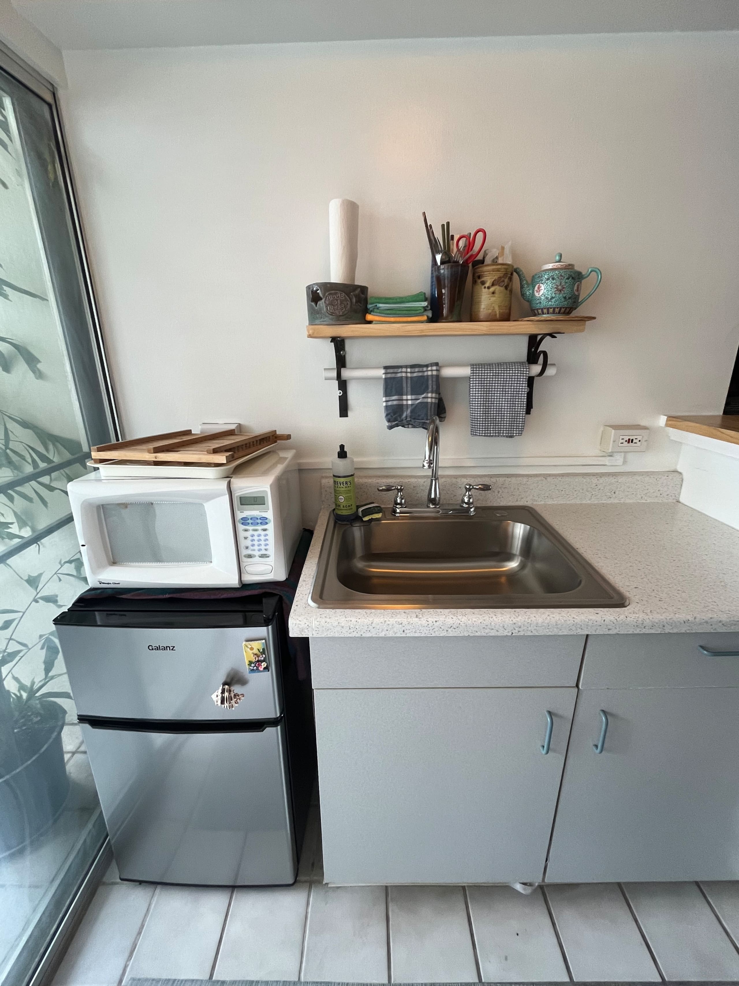 Condo in Honolulu · ★4.81 · Studio · 1 bed · 1 bath - Image 1