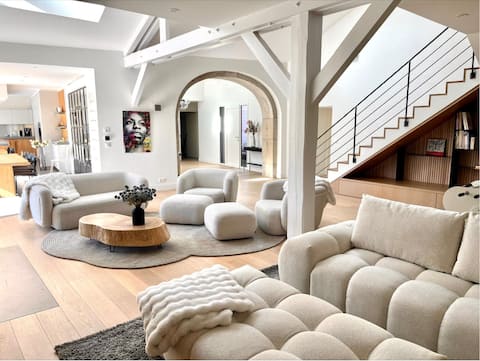 5 Bedroom (+ apt option) - Heart of Divonne