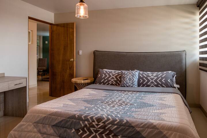 Apto. cerca foro sol/aeropuerto gallery image 4