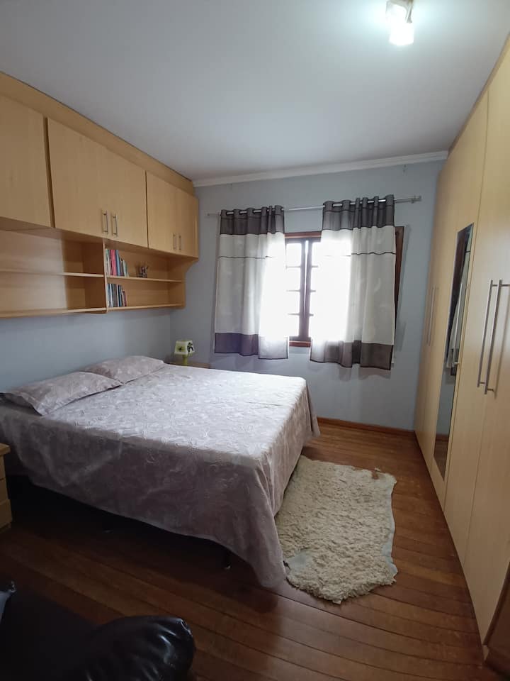 საძინებელი 4