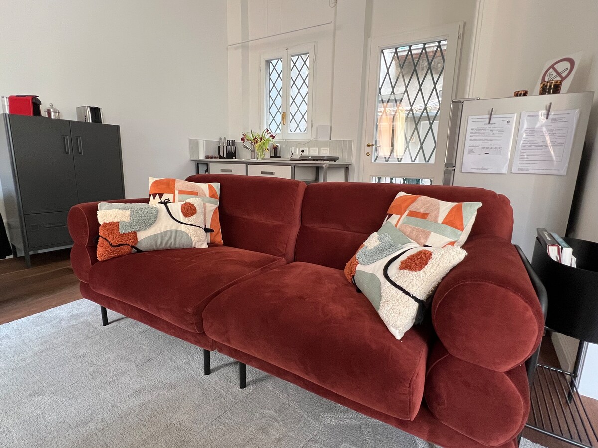 Popular Airbnb listing: "I Tre Gigli" Residence in Perugia