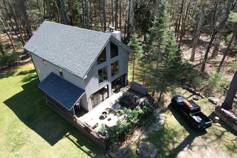 Lofty Cabin - Rustic Upstate/Serene Retreat