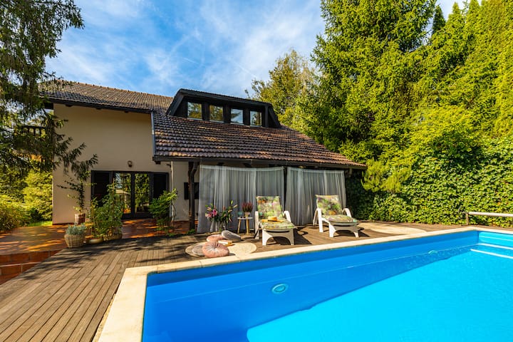 Villa Art Vita - Private Pool, Sauna&river Access - Croacia