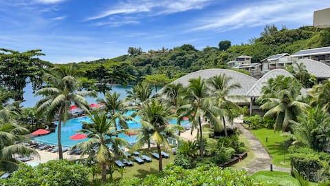 Luxury F2 Waterfront Apartment