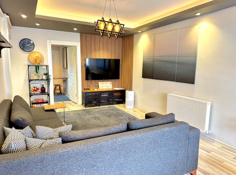 Popular Airbnb listing: Sweet Home in Konak