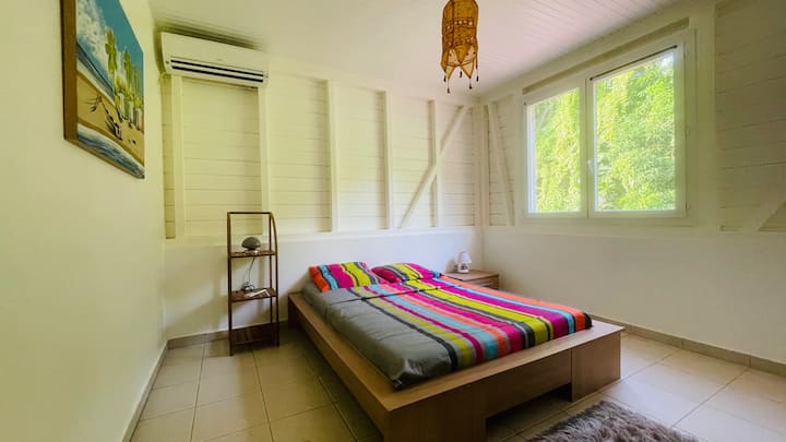 საძინებელი 1