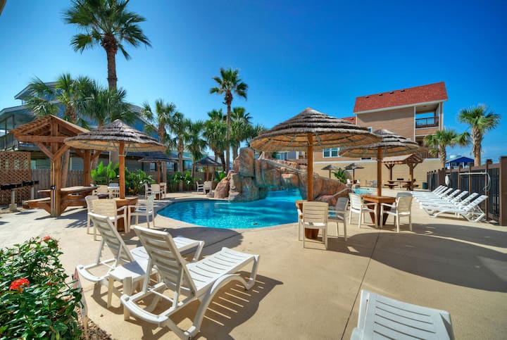 Resort Pool W/ Slide, Near Beach | Tranquil Tides - Port Aransas, TX